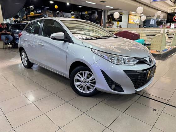 TOYOTA YARIS 1.3 16V FLEX XL MULTIDRIVE TOYOTA YARIS 1.3 16V FLEX XL MULTIDRIVE